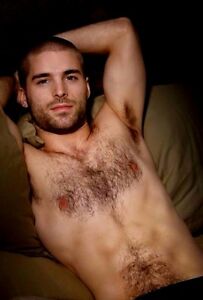 in hairy pits men