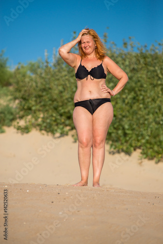 beach girl fat on