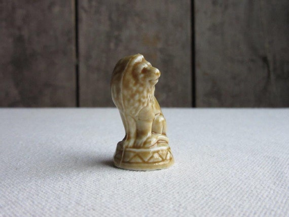 figurine vintage wade